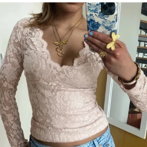 Spets blus  - Super fin!!🩷