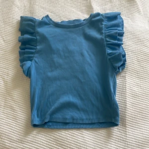 Blå topp zara - Blå topp från zara stl M men liten i storleken/kort 