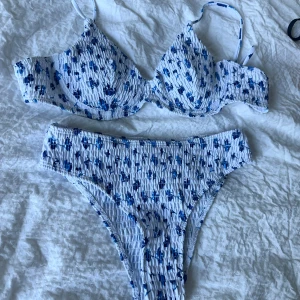 Bikini - Oanvänd  Storlek S
