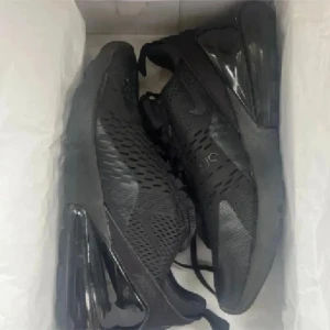 Nike 270 - Jätte fina Nike 270 köpt från zalando använd enstaka gånger