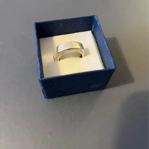Klackring - Äkta silver 925 med svenska stämplar. 