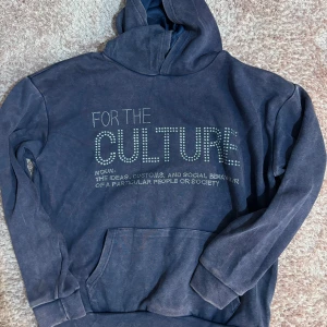 Real Artistic People Hoodie - Real artistic people hoodie. Helt o använd i storlek S, lite stor. Osäker på om den är riktig.