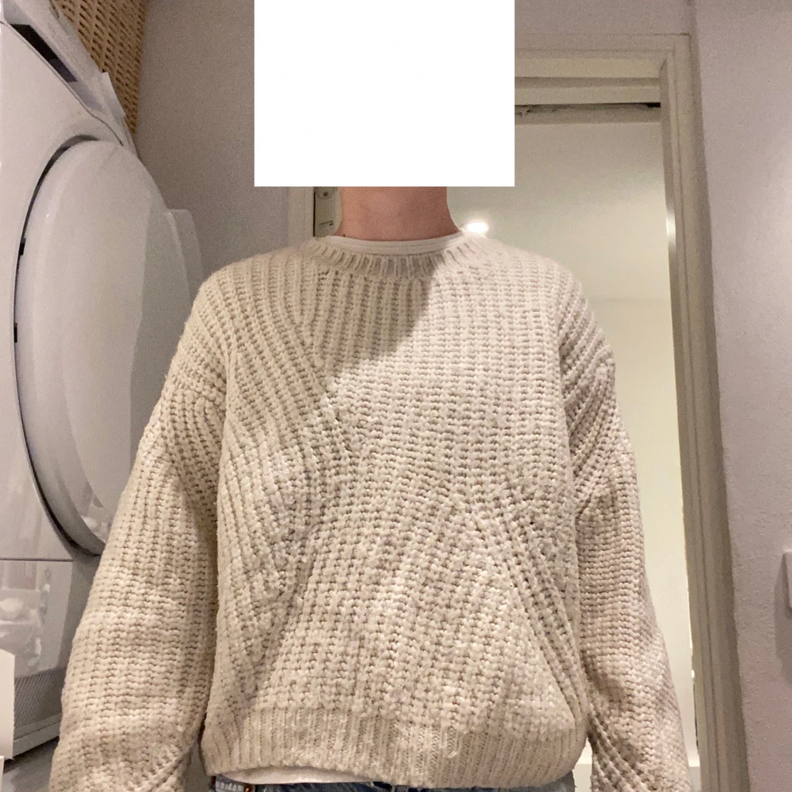Vit stickad tröja