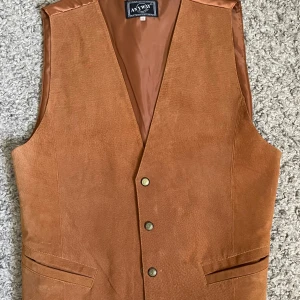 Brun mockaväst - Brun mocka väst 🤎