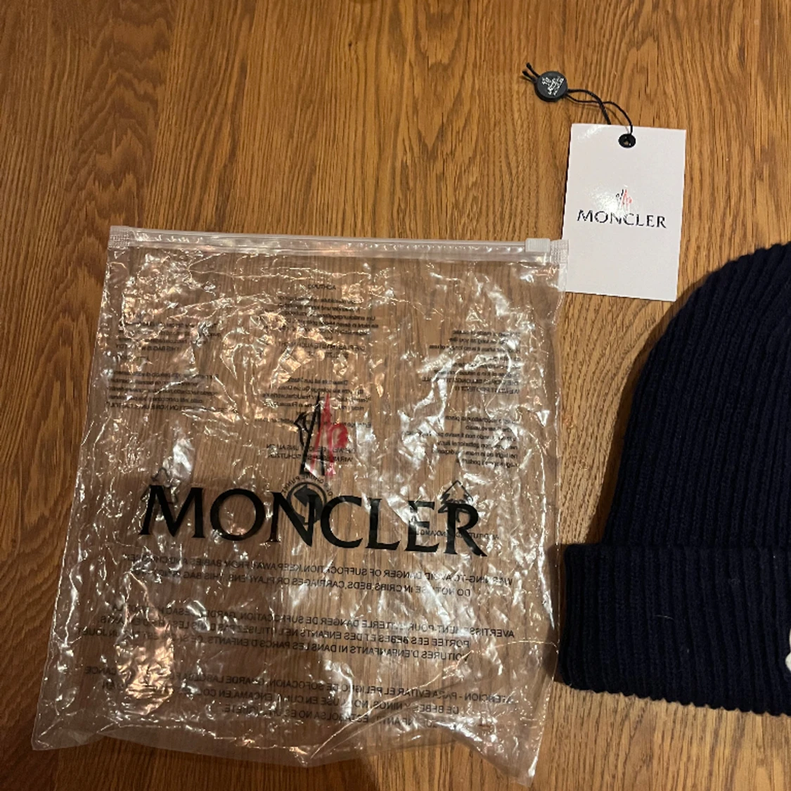 Monclear mössa  - 91