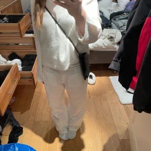 Snygga linnebyxor - Säljer mina linnebyxor, perfekt inför våren och sommaren❤️ Öppen för prisförslag och köp nu💕