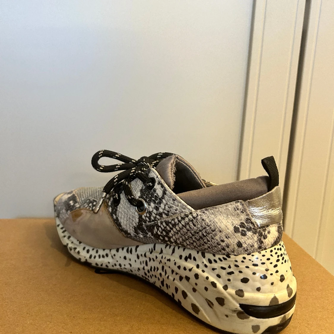 Steve Madden Sneakers - 90