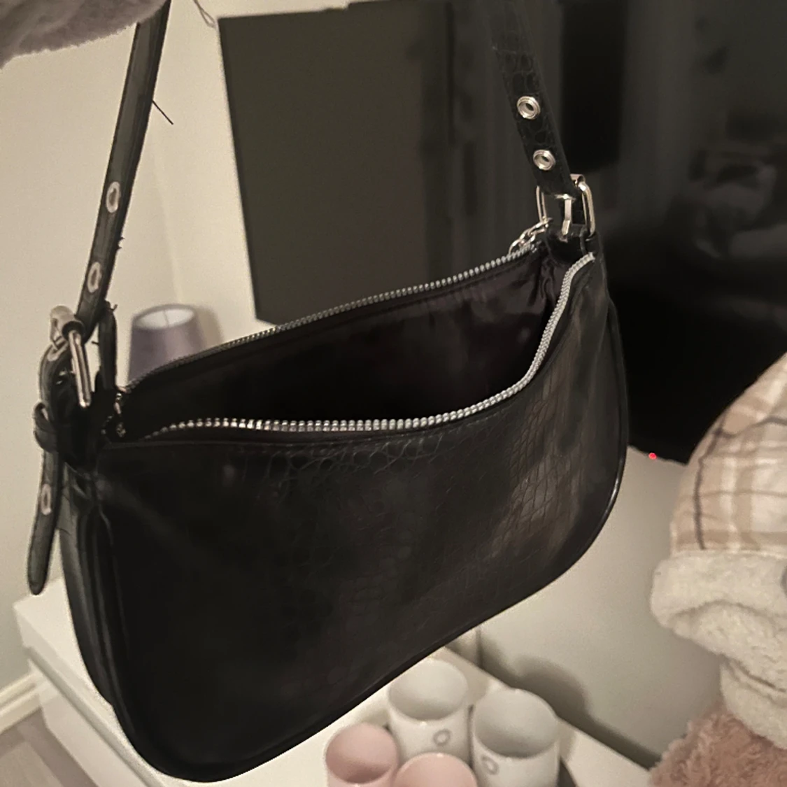 Svart väska - 90
