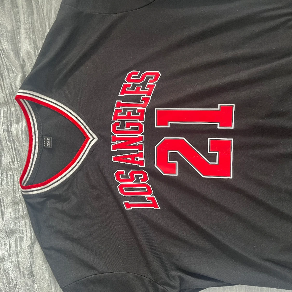 Svart tröja med graf 