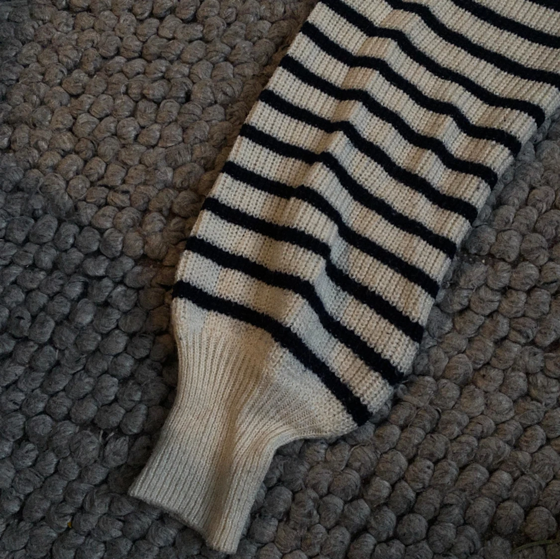 Stickad randig tröja - 90