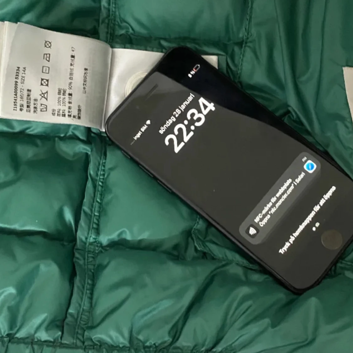 Tja säljer min moncler jacka pris kan diskuteras vid snabb affär. - 90