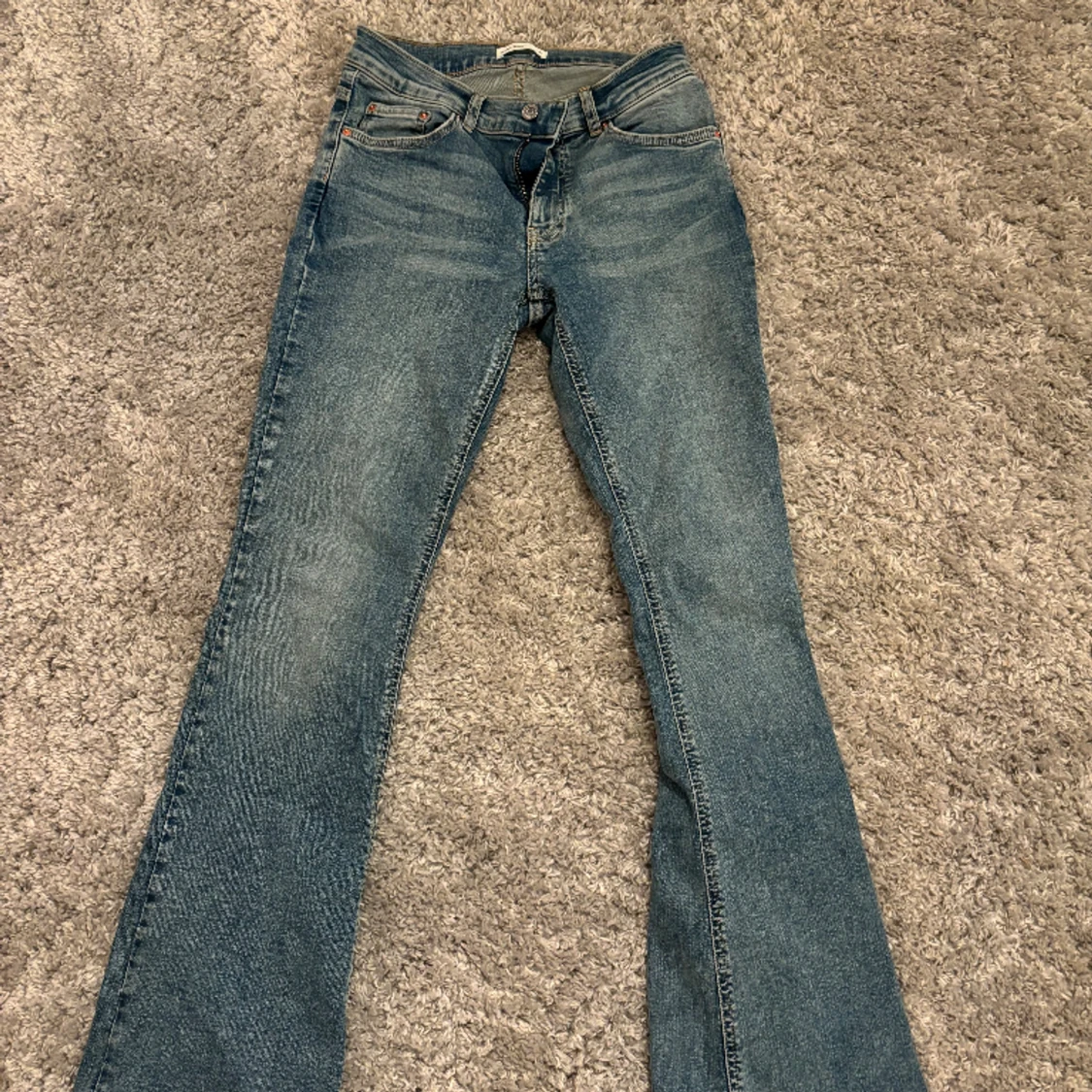 Low waist bootcut jeans
