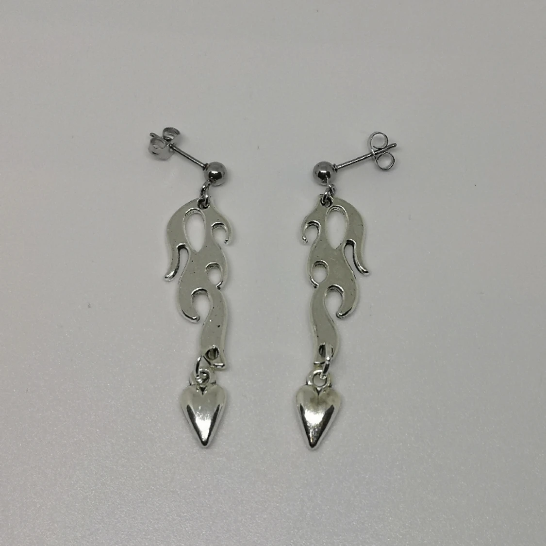 Örhängen ~ flaming heart ~