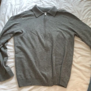 Kashmir kofta/zipup - Kashmir tröja med dragkedja.