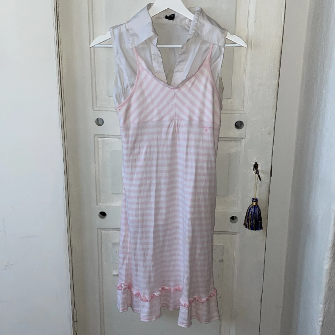 Gullig klänning ifrån Gant - 90