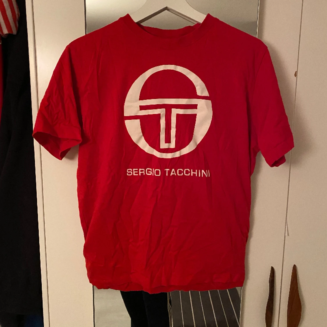 Sergio Tacchini tshirt röd - 90