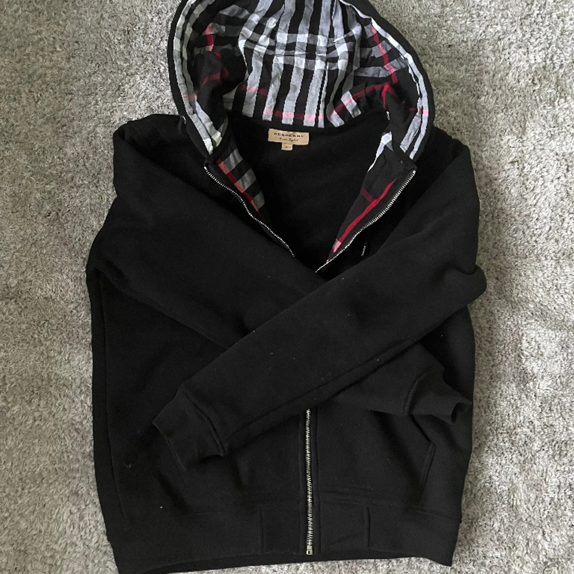 Burberry zip