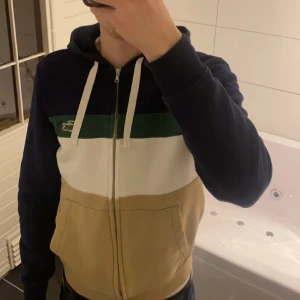 Lacoste zip hoodie - Size small 