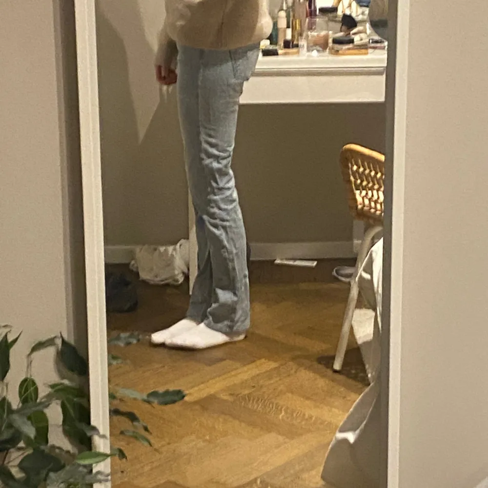 Supersnygga jeans från Filippa k som har varit mina favvojeans länge men inte kommer till användning så mycket! . Jeans & Byxor.