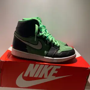 Jordan 1 high zoom green Cond:9/10 Extra laces  Inte den rätta boxen
