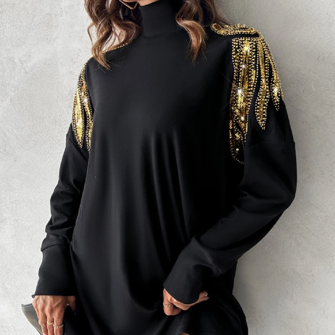 Fin klänning tröja i storlek L och xL helt nya . Finns i Malmö 