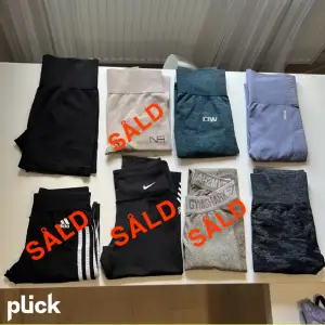 Gymsharo camo (svart) - 350kr (finns set i lila) Gymshark (lila) - 199kr (mindre fläck, därav priset) Gymshark (grön) - 199kr (finns som set) ICIW (mörkgrön) - 350kr Adidas (svart) - 150kr Nike (svart) - 150kr Svarta shorts - 99kr NA (beige) - 99kr