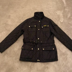 Barbour jacka - Snygg, braskick barbour jacka. Ställ gärna frågor. 