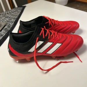 adidas Copa 20.1 SG Mutator - Röd/Vit/Svart - Ej använda.  Nypris: 1999 Mitt pris: 599
