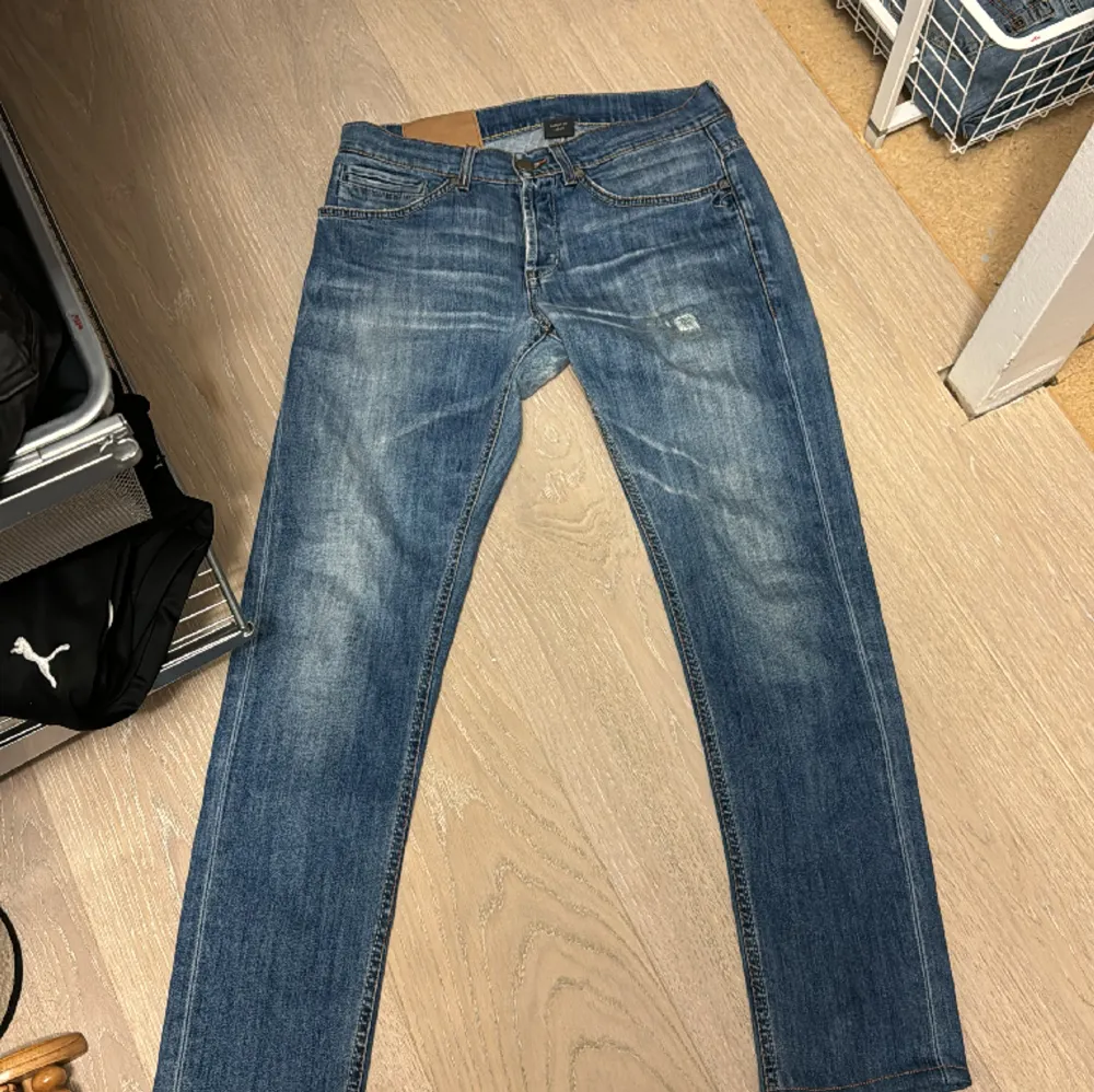 Dondup jeans. Jeans & Byxor.