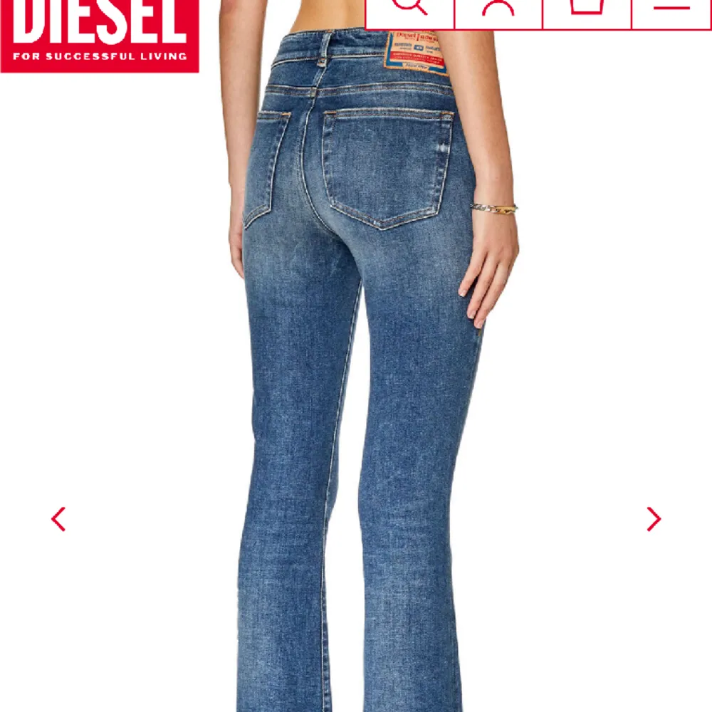 Säljer mina low waist jeans från diesel. Aldrig använt och lappen finns på! Köptes för cirka 2000 kr men säljer mina för 100kr. Jeans & Byxor.