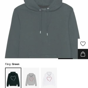 Mira Paris hoodie - Super cool hoodie från Mira Paris i storlek S. Blå med röd text på baksidan. Nypris 1700!