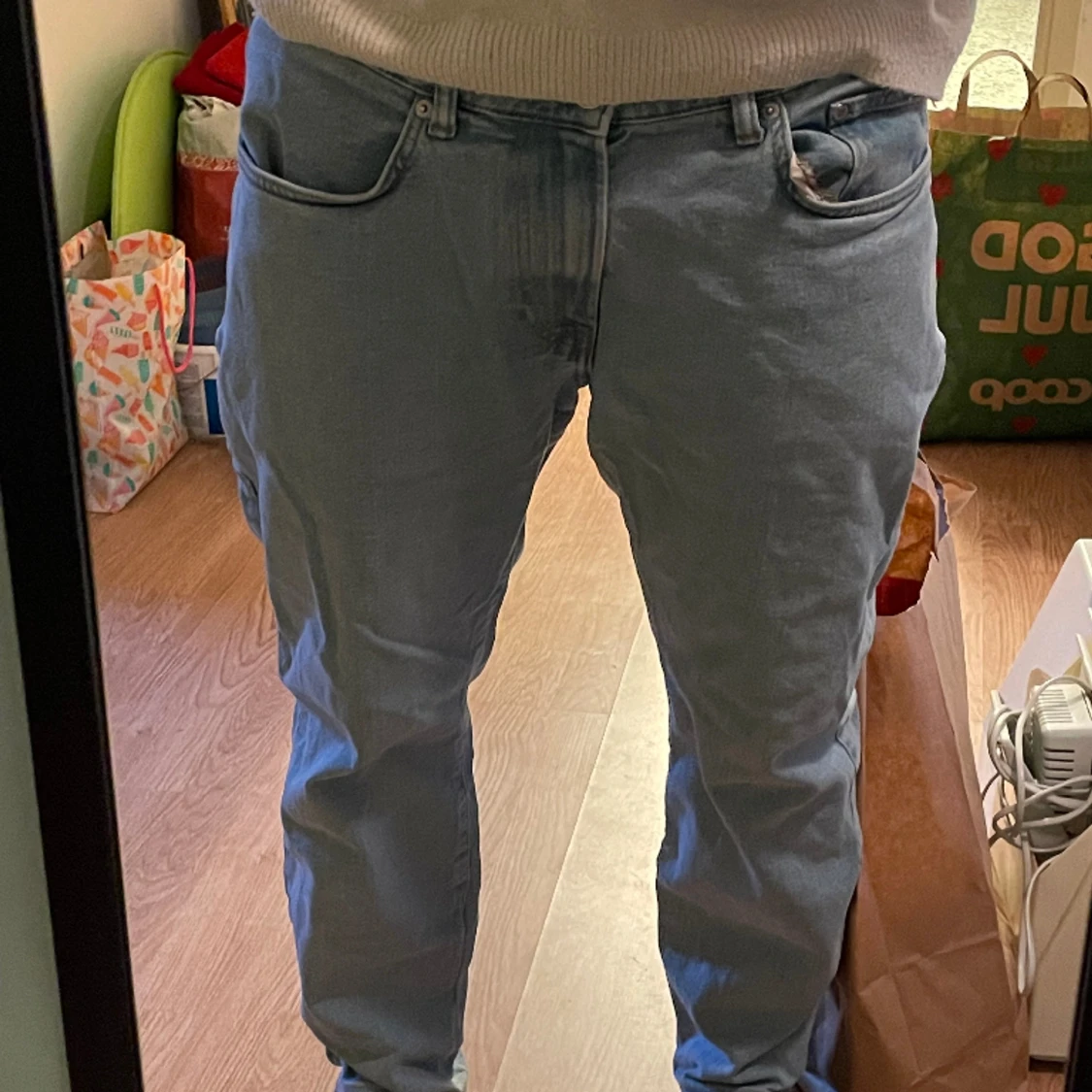 Blåa regulator fit jeans
