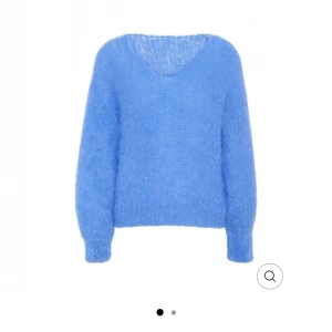 Mohair tröja från americandreams - En mohair tröja från märket americandreams, använd en gång. Fin blå färg och ny skick.