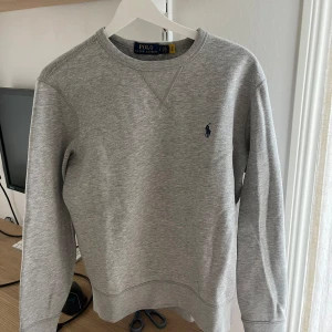 Ralph lauren tröja - Size S, nästan aldrig använd