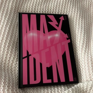 Maxident album! (Betalning) - Ignorera!🥰