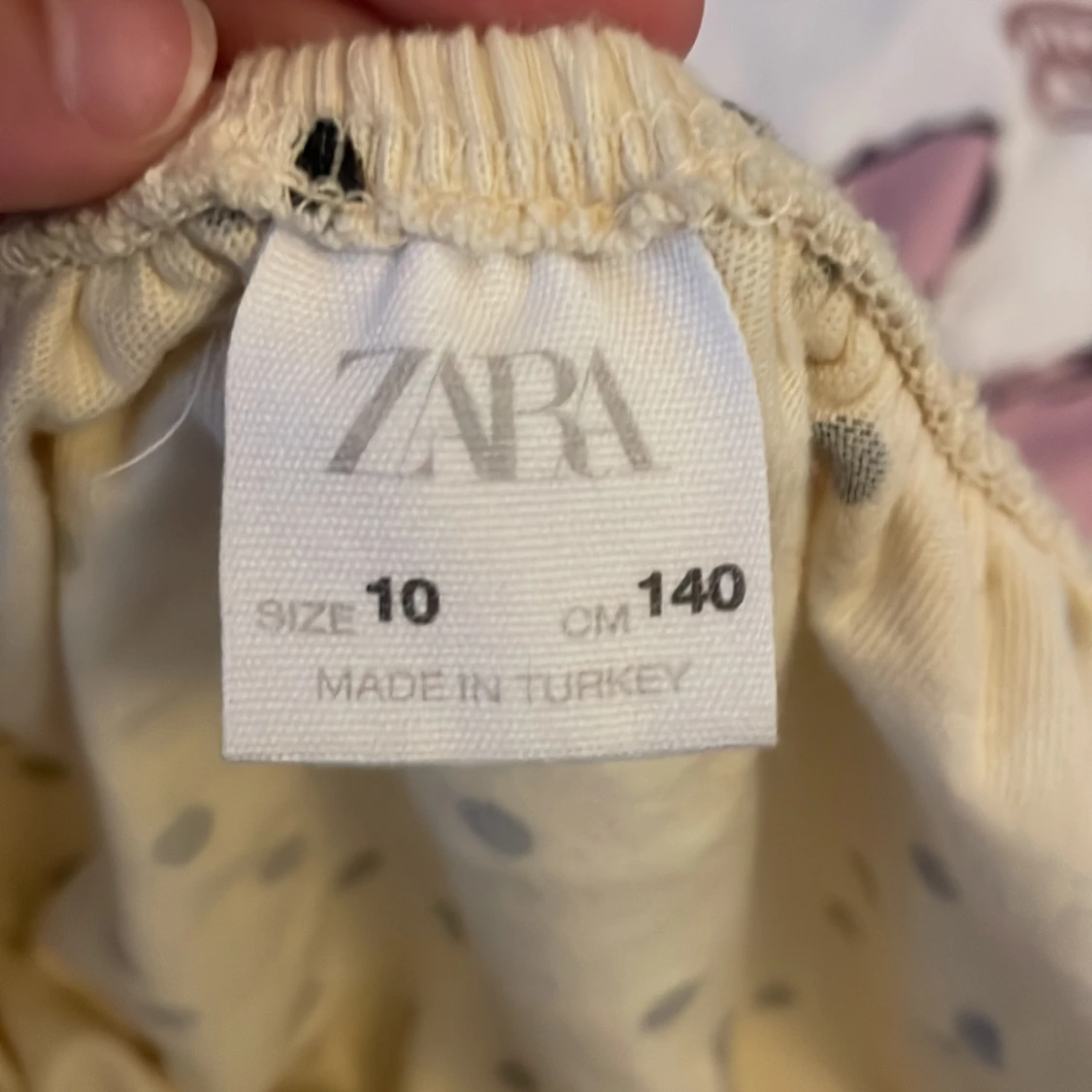 En prickig fin tröja - 91