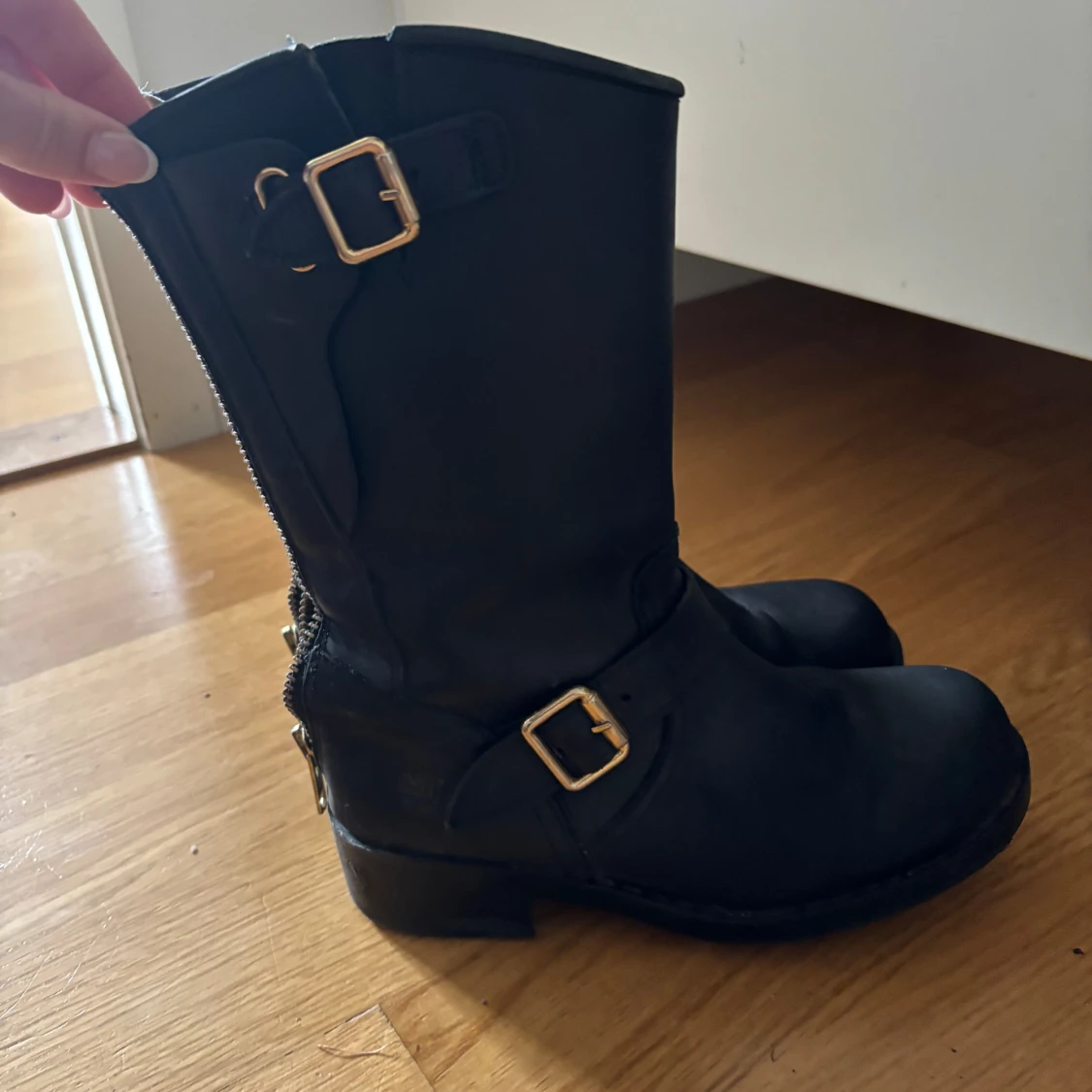 Johnny bulls mid boots