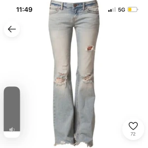 SÖKER FREE PEOPLE JEANS - Jag söker dessa free people destroy jeans! Jag hittar de inte någonstans. Skriv till mig om ni har de o säljer eller känner någon som vill sälja 🫶🥰