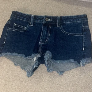 Brandymelville shorts - Snygga lågmidjade shorts från brandy Melville❤️❤️ Tyvär för små för mig❤️