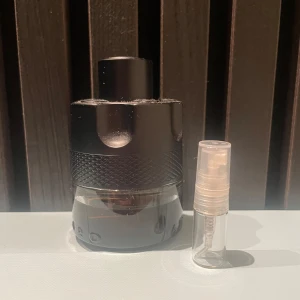 Azzaro most wanted parfume - Fantastisk parfym inför vintern med en väldigt kryddig o vanilj doft.