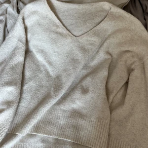 Stickat sett - Superfint stickat sett från kayday, går att köpa separat 💕