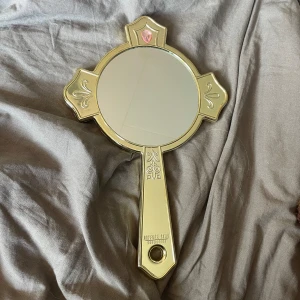 Jeffree Star Cosmetics Spegel - sparsamt använd, inga repor eller sprickor.