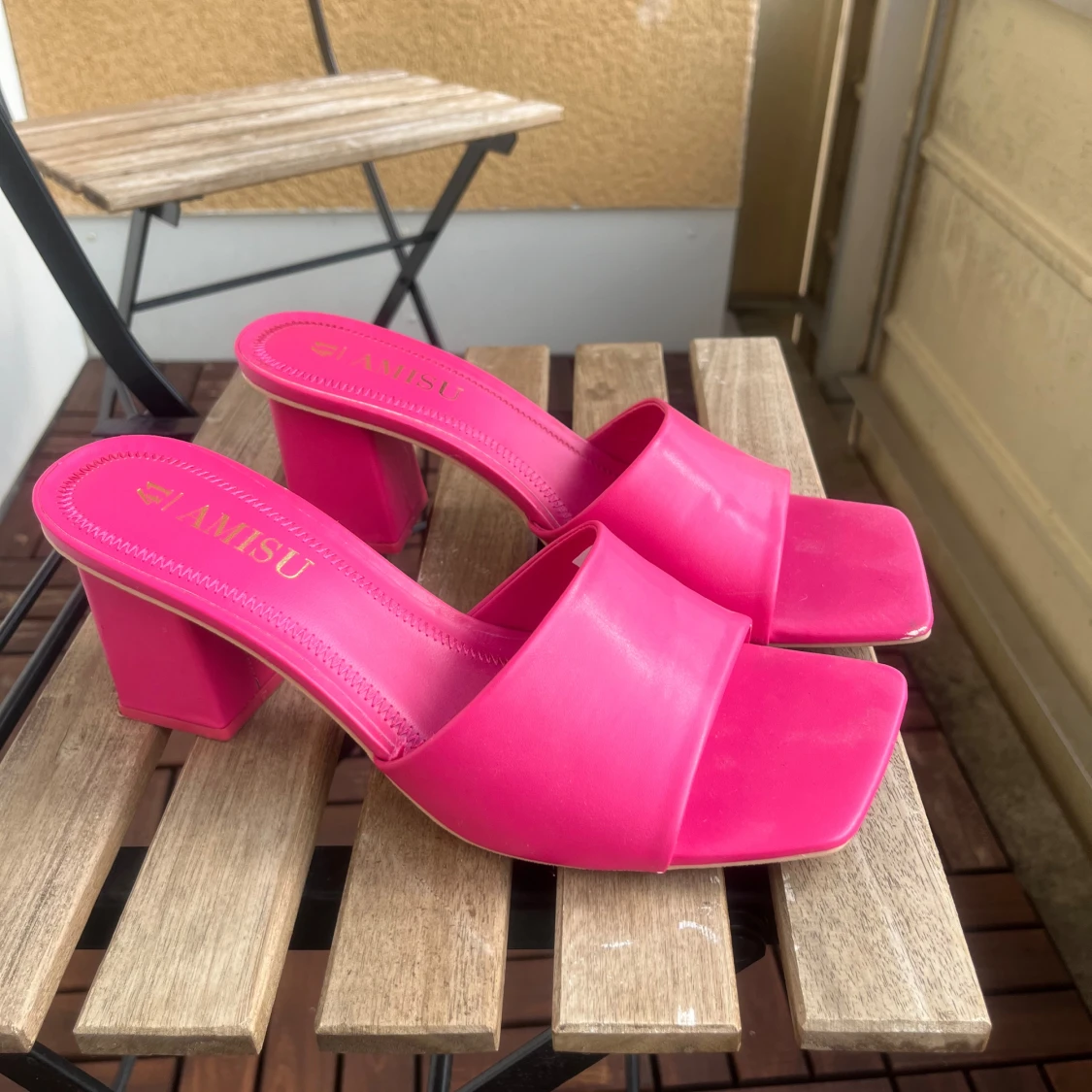 Rosa mules