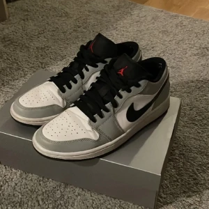 Jordan 1 - Smått använda 