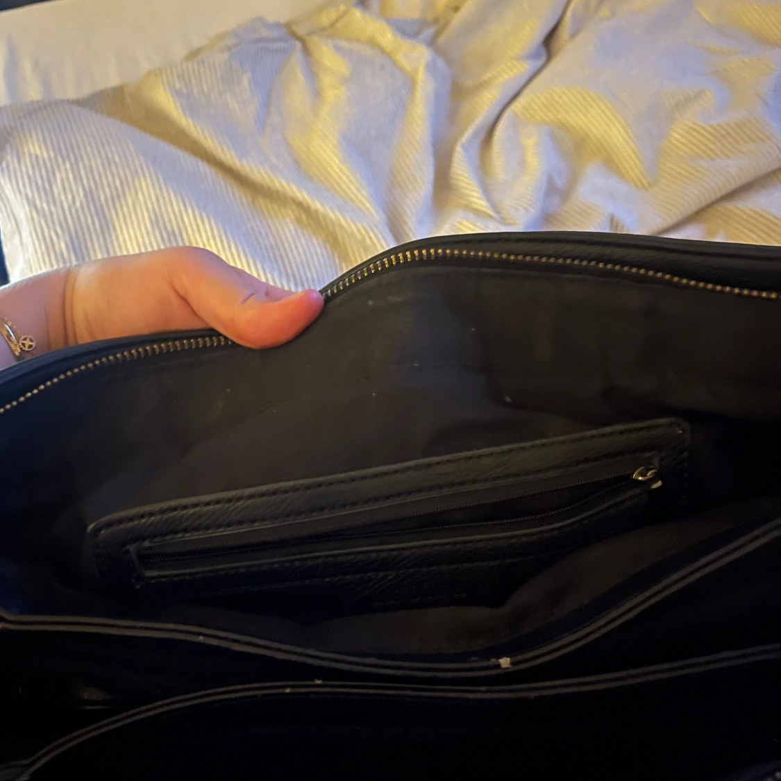 Svart väska från Don donna - 92