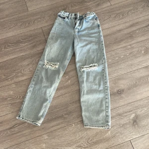 Jeans - Endast prövade