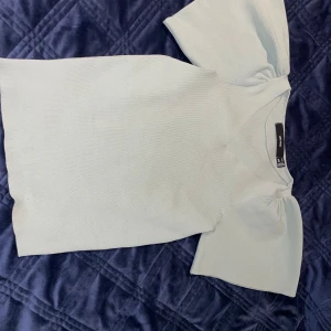 Vero moda tröja, nypris 199 - Använd nån enstaka gång, som ny.