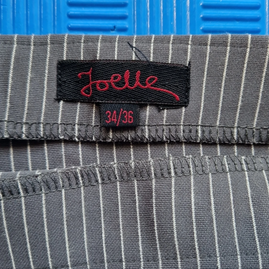 Grå kjol från Joelle - 90