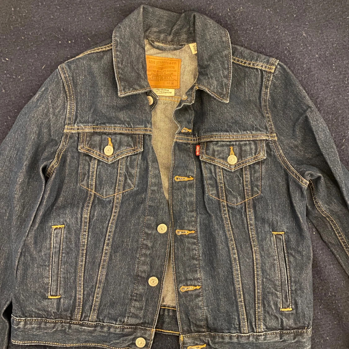 Mörkblå jeansjacka Levis