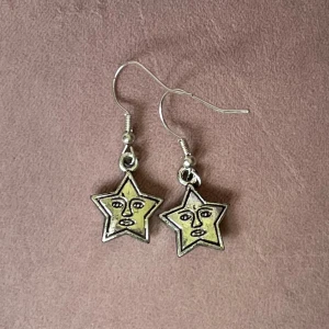 Söta örhängen🩶 - Söta örhängen!!  •Använda fåtal gånger!!✨ •Rengjorda!!🫧